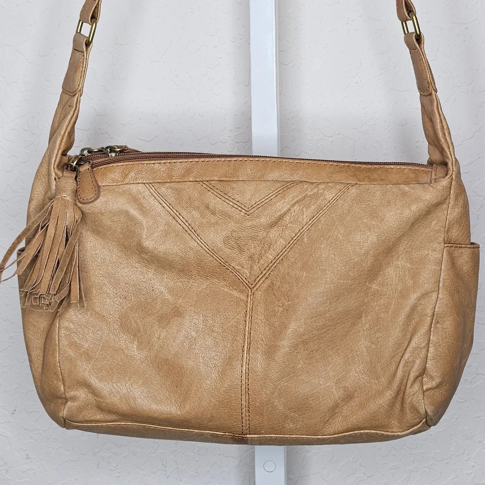 Great American Leather Works Tan Leather Crossbody Bag Tassel Boho Slouchy - Picture 2 of 11